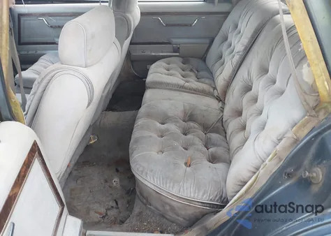 1987 Chrysler Fifth Avenue из США, поврежденный, VIN 1C3BF66P2HX718915